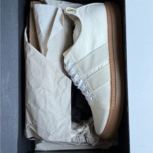 James Perse Cream Canvas Low-Top Sneaker with Gum Sole